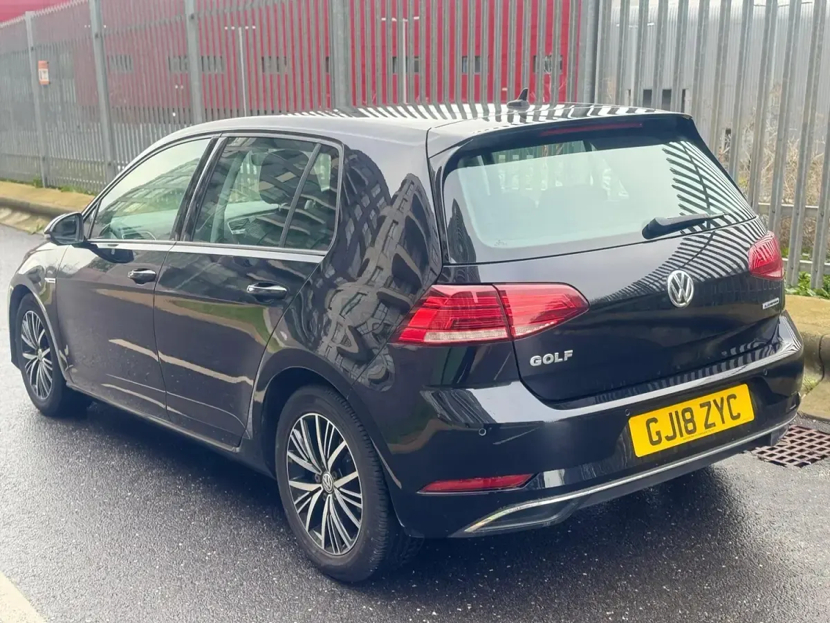 Used VW Golf VII SE 2018 Black Hatchback