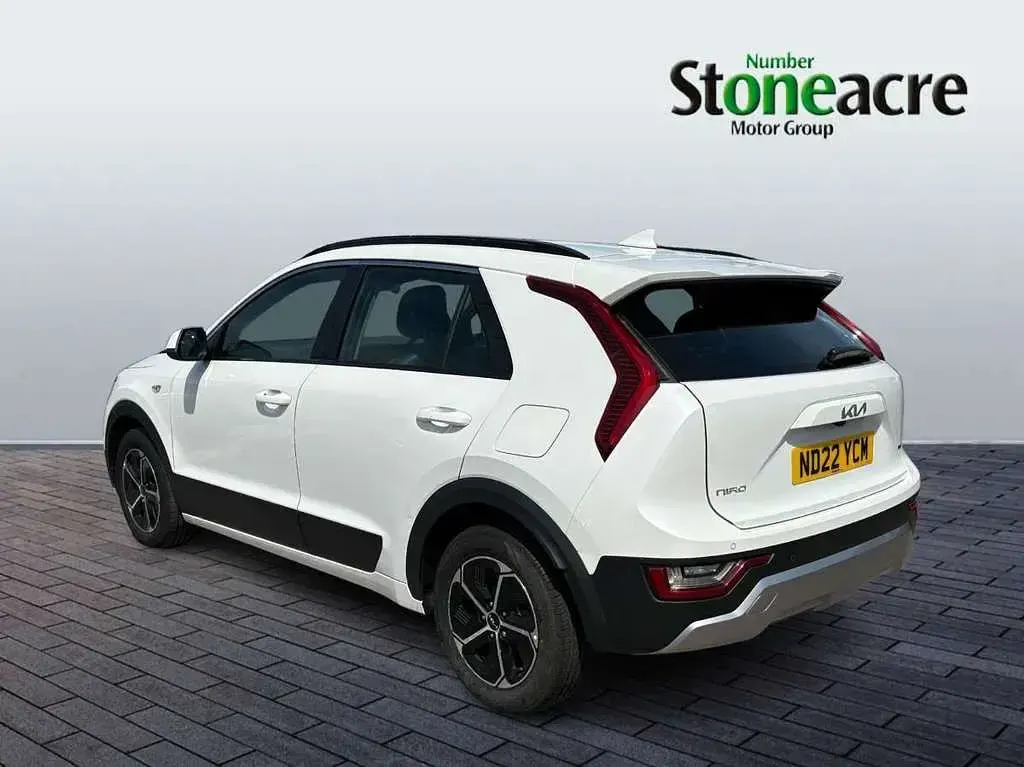 Used Kia Niro 139 HP (102 kW) 2022 White SUV
