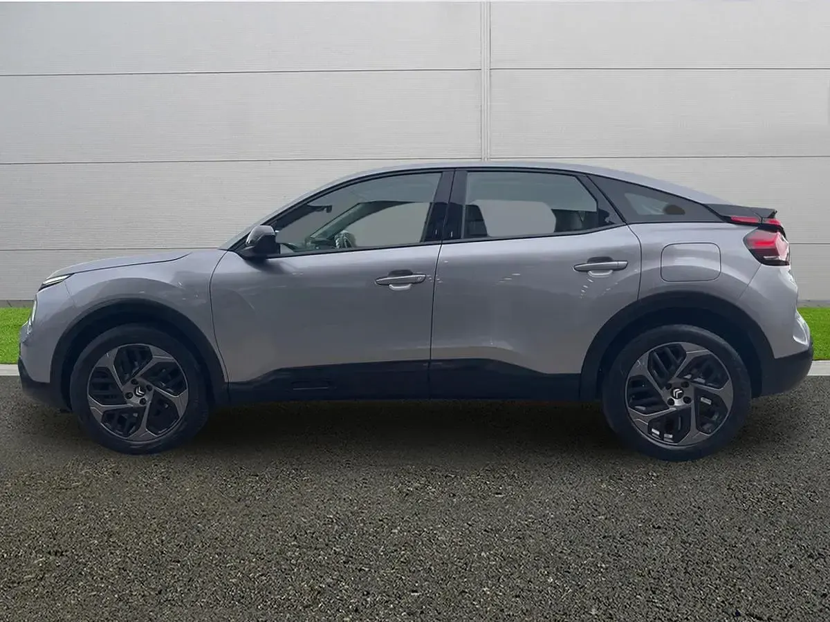Używany Citroën C4 PureTech 2023 Szary SUV