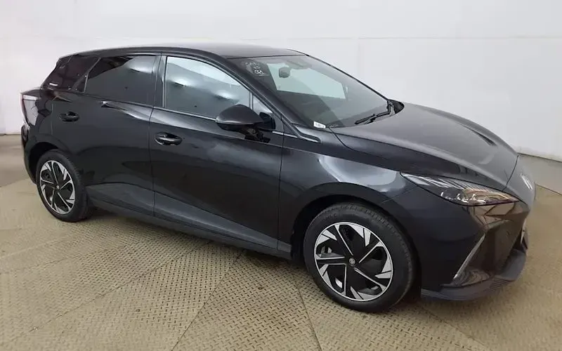 Used MG MG4 EV Trophy 150 kW (204 HP) 2025 Hatchback
