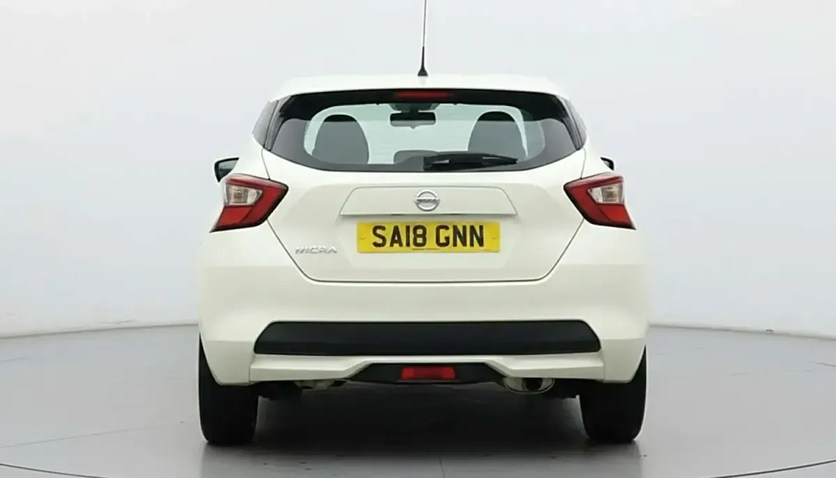 Usado Nissan Micra Acenta 71 CV (52 kW) 2018 Blanco Utilitario