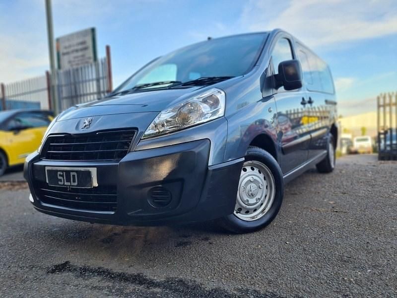 Used Peugeot TePee Access 2016 Grey MPV