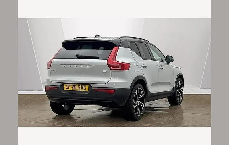 Used Volvo XC40 R-Design Pro 258 HP (189 kW) 2021 Silver SUV
