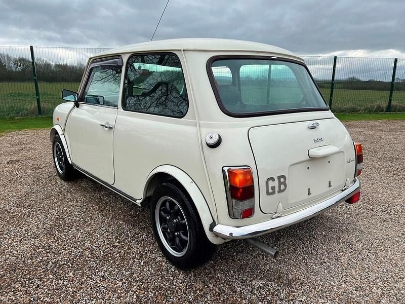 Used Rover Mini 1998 White Sedan
