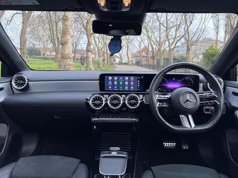 Used Mercedes A180 AMG Line Premium Plus 136 HP (100 kW) 2023 Black Hatchback