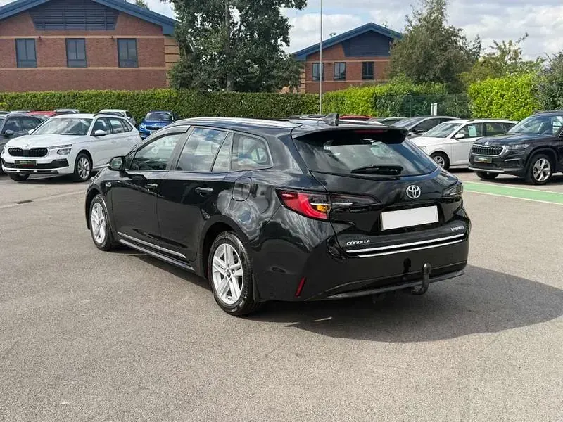 Used Toyota Corolla 122 HP (89 kW) 2021 Black Estate