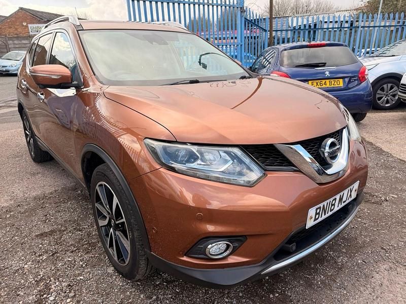 Used Nissan X-Trail SE 163 HP (119 kW) 2018 Orange SUV