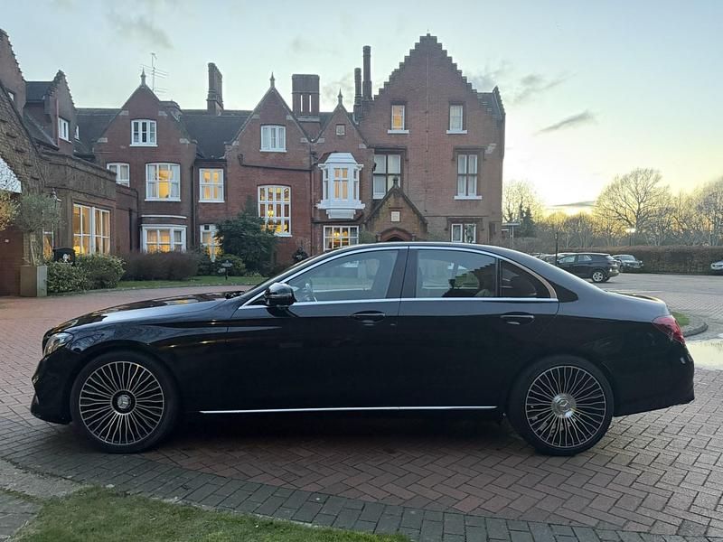 Used Mercedes E220 SE 2016 Black Sedan
