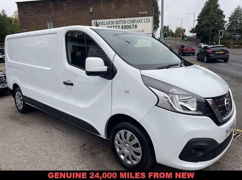 Used Nissan NV300 Acenta 2020 White Van