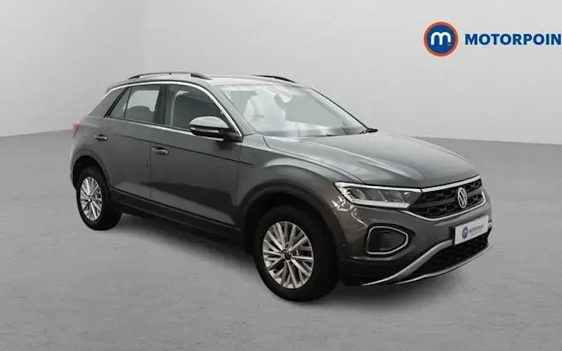 Used VW T-Roc Life 110 HP (80 kW) 2023 SUV