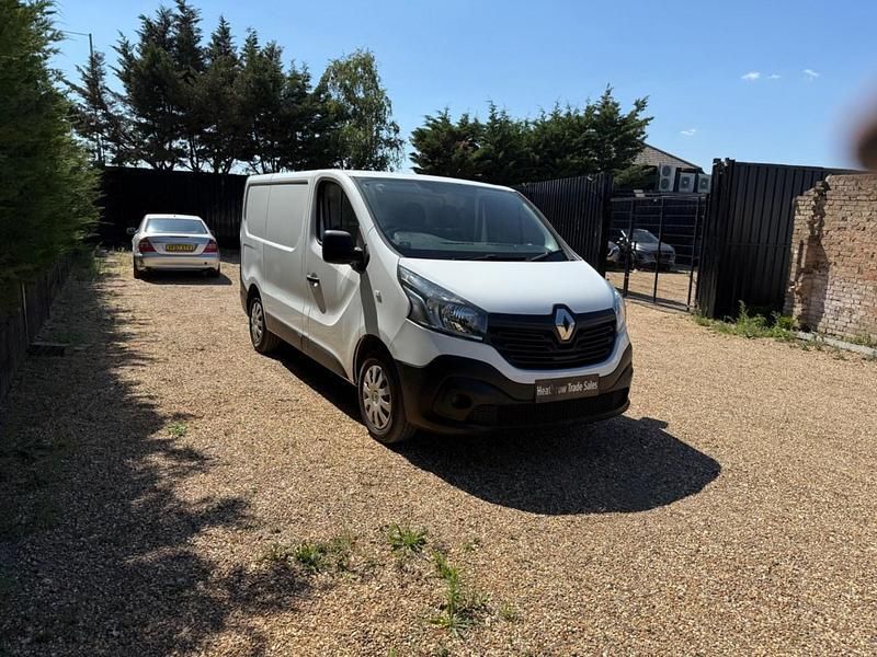 White Used 2015 Renault Trafic Business Van | £4,450 (Super price) - Image 1/4