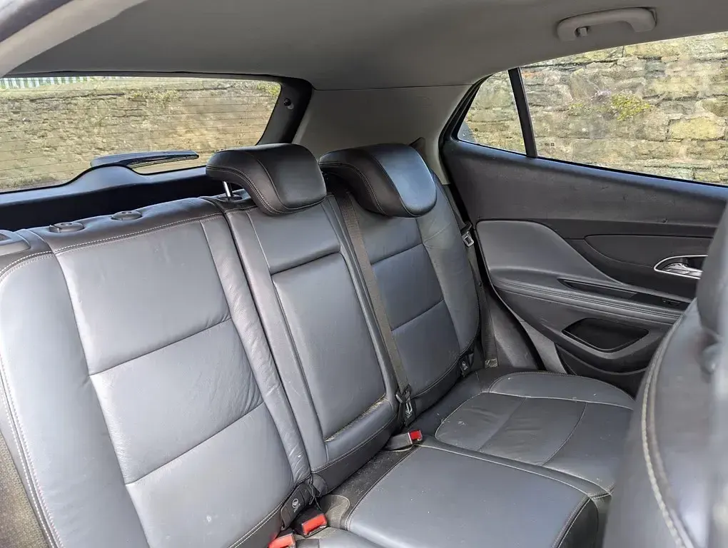 Begagnad Vauxhall Mokka S 140 HK (102 kW) 2014 Svart SUV