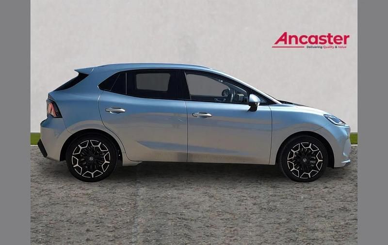 Nowe MG MG4 EV 319 kW (435 KM) 2026 Zielony Hatchback
