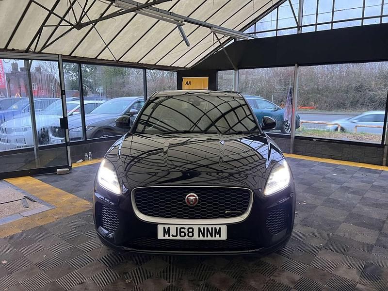 Usado Jaguar E-Pace R-Dynamic 150 HP (110 kW) 2018 Preto SUV