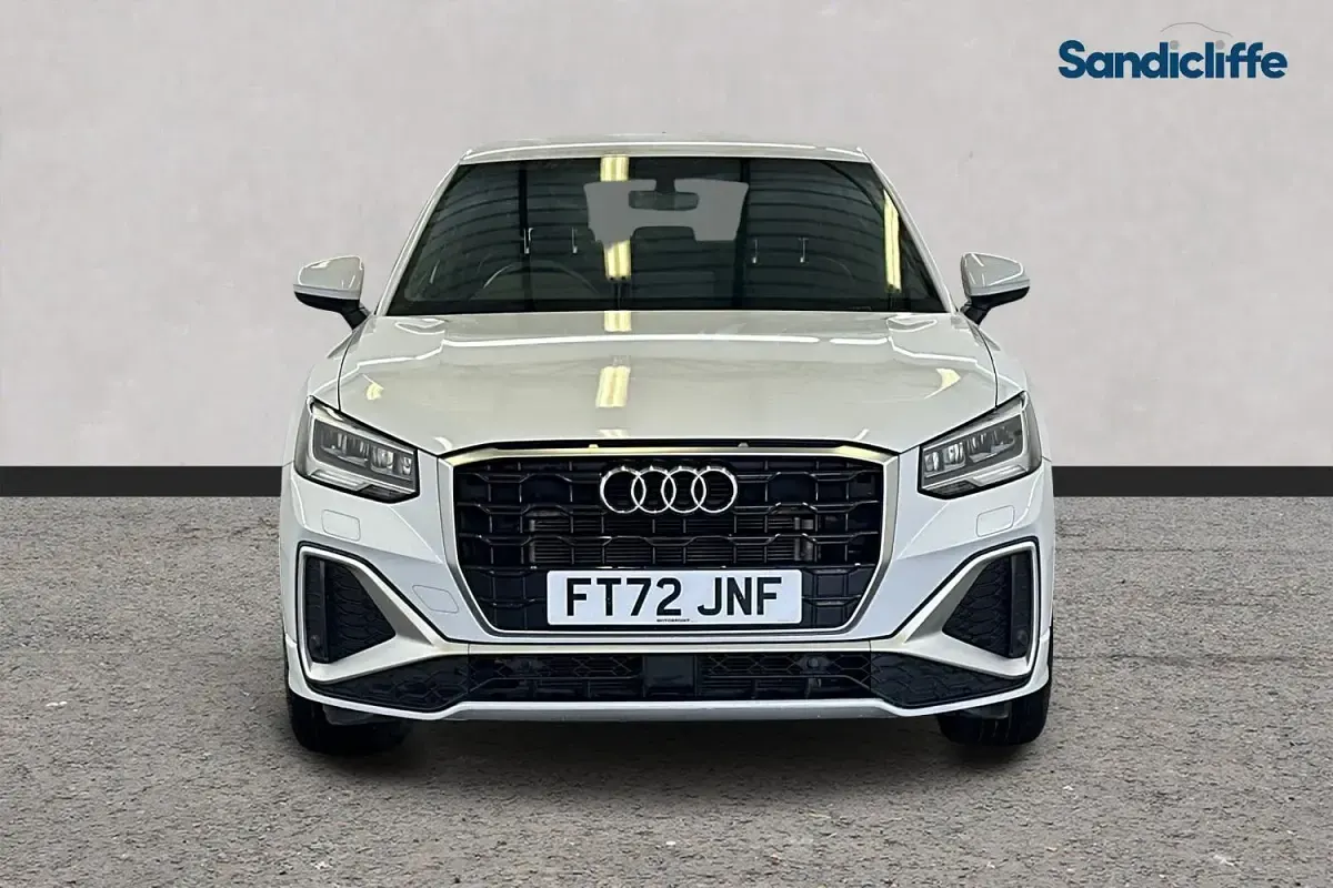 Second-hand Audi Q2 S-Line 150 CP (110 kW) 2026 Alb SUV