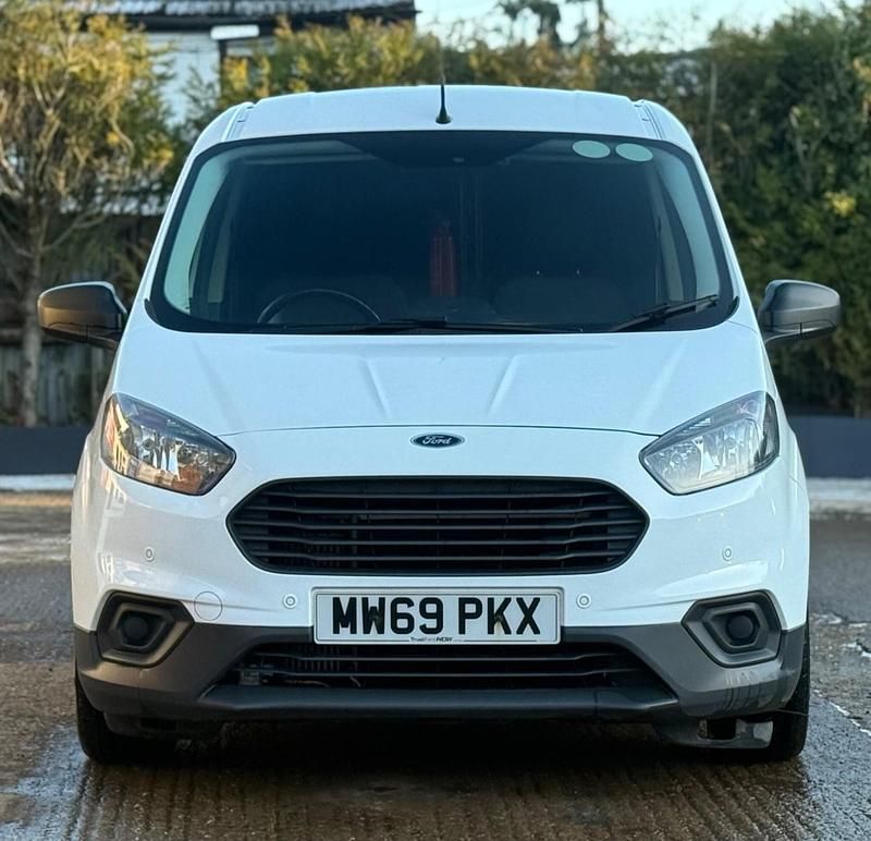 Used Ford Transit 100 HP (73 kW) 2020 White Van