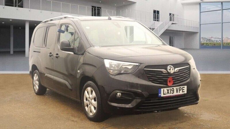 Black Used 2019 Vauxhall Combo MPV | £11,600 - Image 1/4