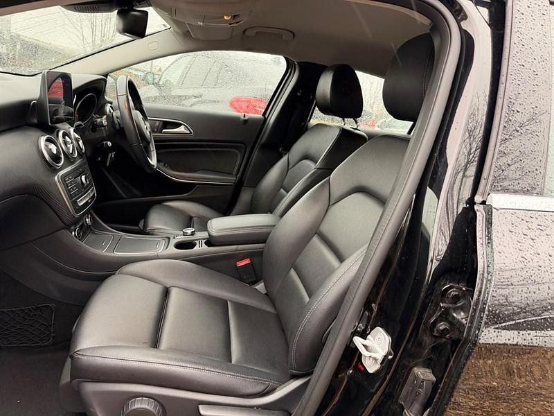 Used Mercedes A180 Premium 109 HP (80 kW) 2017 Black Hatchback