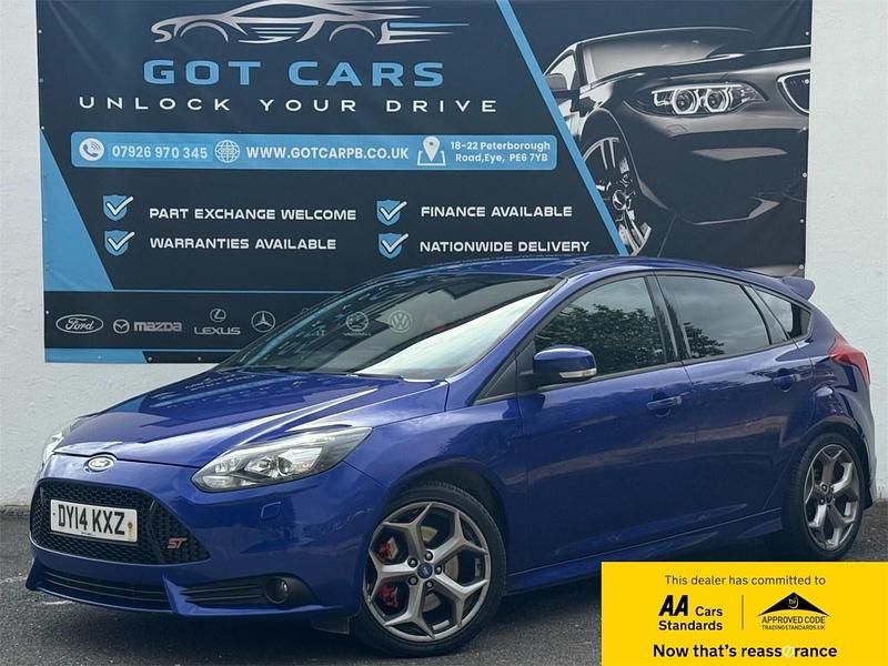 Blue Used 2014 Ford Focus ST Hatchback | £7,995 (Fair price) - Image 1/3