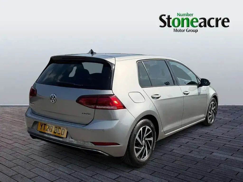 Begagnad VW Golf VII Edition 2020 Silver Halvkombi