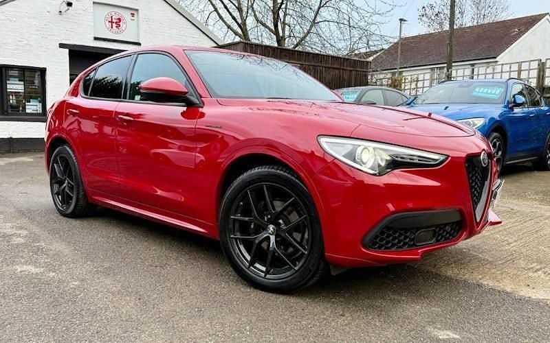 Used Alfa Romeo Stelvio Veloce 280 HP (205 kW) 2022 Red SUV