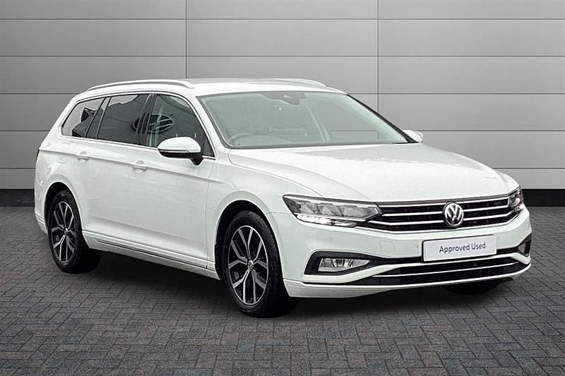 Begagnad VW Passat SEL 150 HK (110 kW) 2020 Vit Kombi