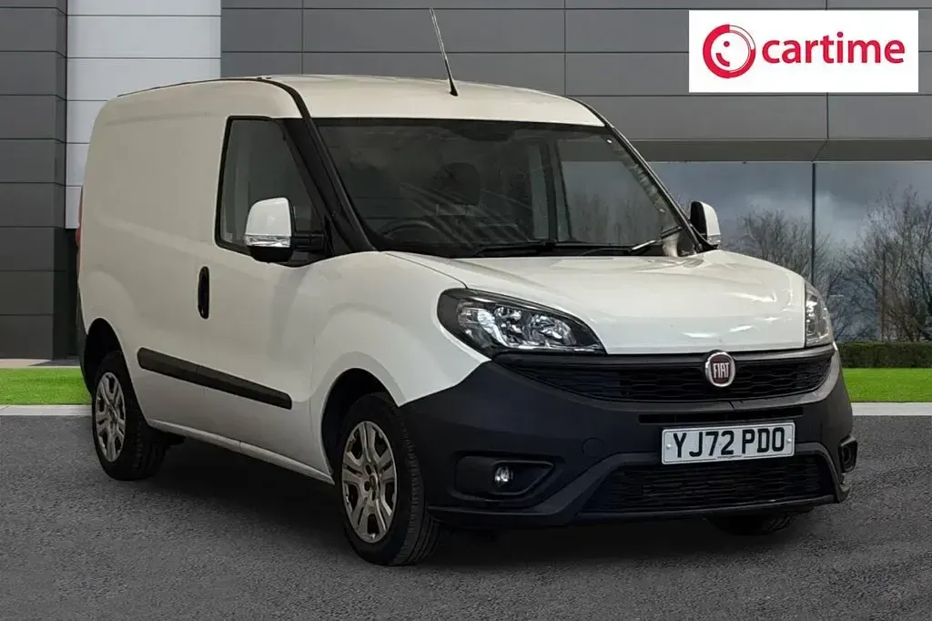 Used Fiat Doblò S 105 HP (77 kW) 2022 MPV