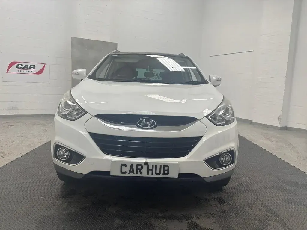 Used Hyundai ix35 Premium 134 HP (98 kW) 2012 White SUV