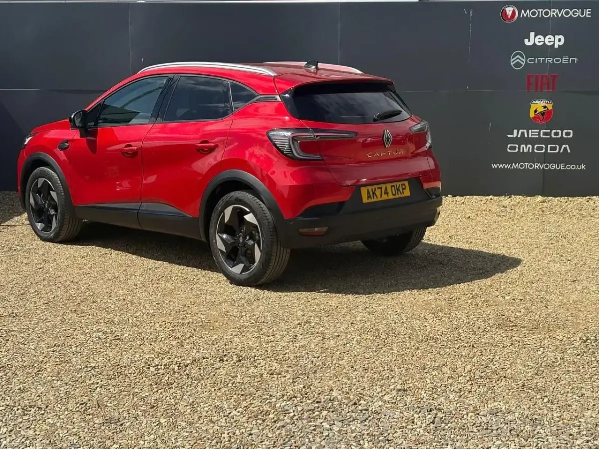 Used Renault Captur Techno 89 HP (65 kW) 2024 Red SUV