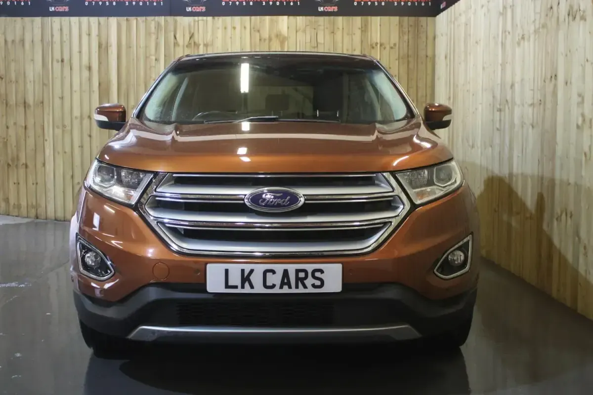 Usado Ford Edge Titanium 210 HP (154 kW) 2016 Castanho SUV
