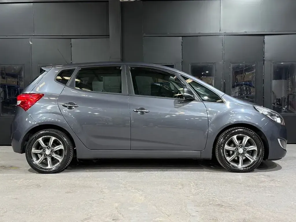Used Hyundai ix20 SE 2016 Grey Hatchback