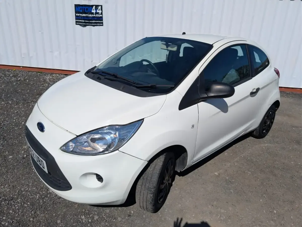 Begagnad Ford Ka Studio 69 HK (50 kW) 2012 Vit Halvkombi
