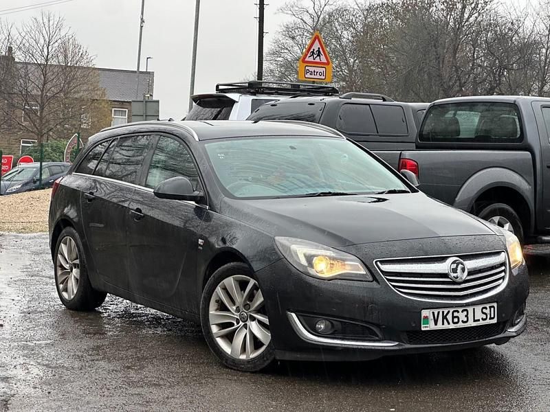 Used Vauxhall Insignia SRi 163 HP (119 kW) 2013 Black Estate