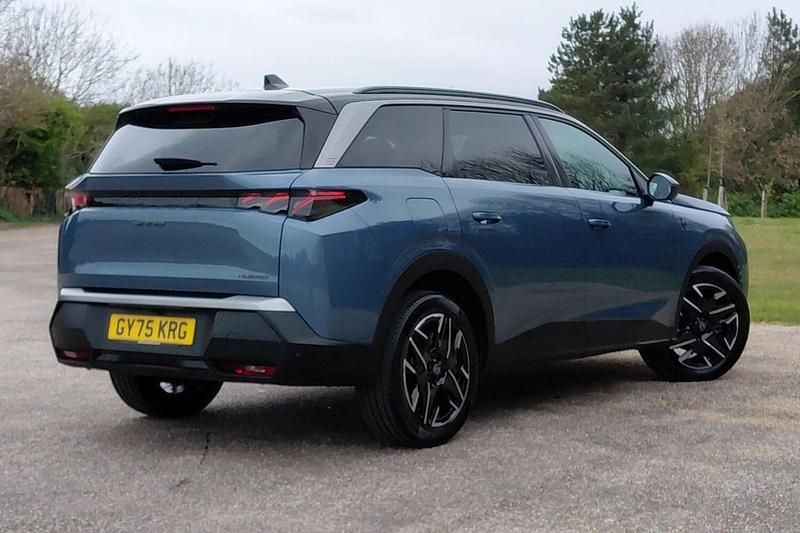 Used Peugeot 5008 GTi 143 HP (105 kW) 2025 Blue SUV