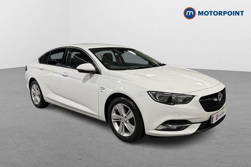 Used Vauxhall Insignia SRi 2018 White Hatchback