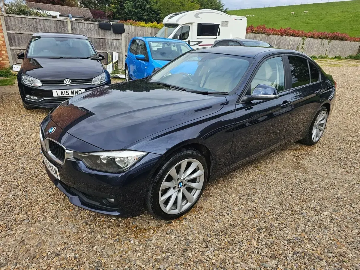 Used BMW 320 Comfort Edition 2016 Blue Sedan