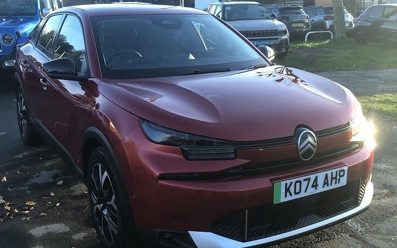 Red Used 2025 Citroën e-C4 Hatchback | £21,495 (Good price) - Image 1/1