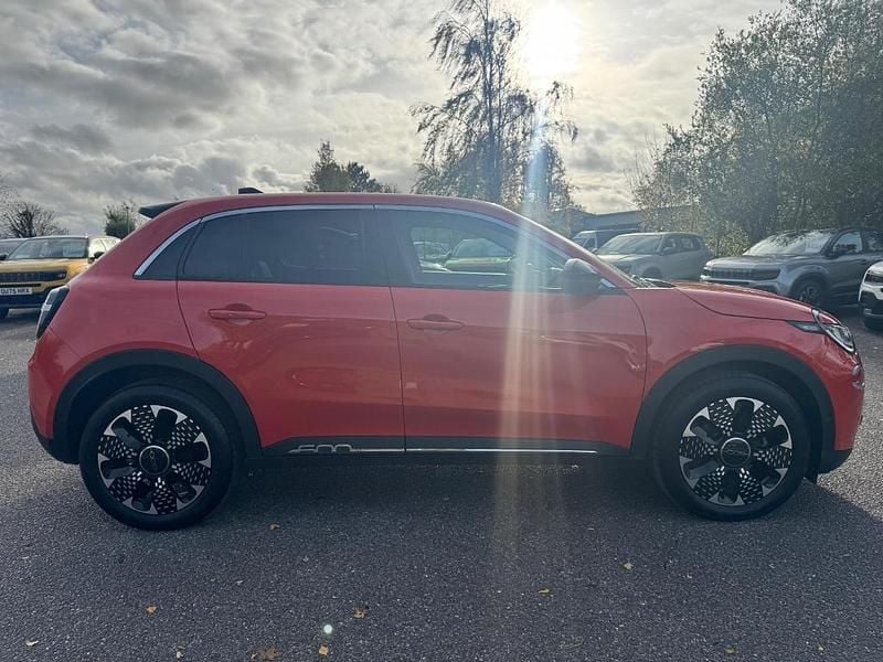 Orange Used 2024 Fiat 600E La Prima SUV | £20,995 (Good price) - Image 1/4