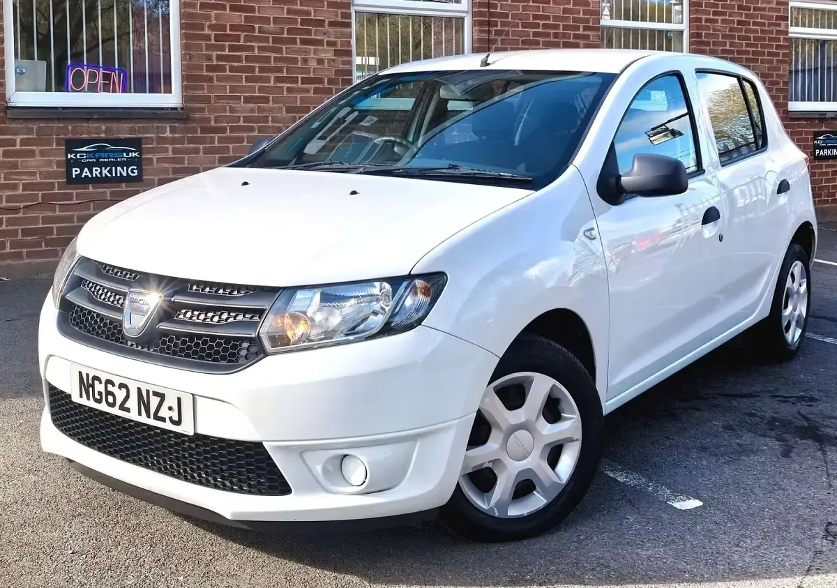 Begagnad Dacia Sandero Ambiance 75 HK (55 kW) 2013 Vit Halvkombi