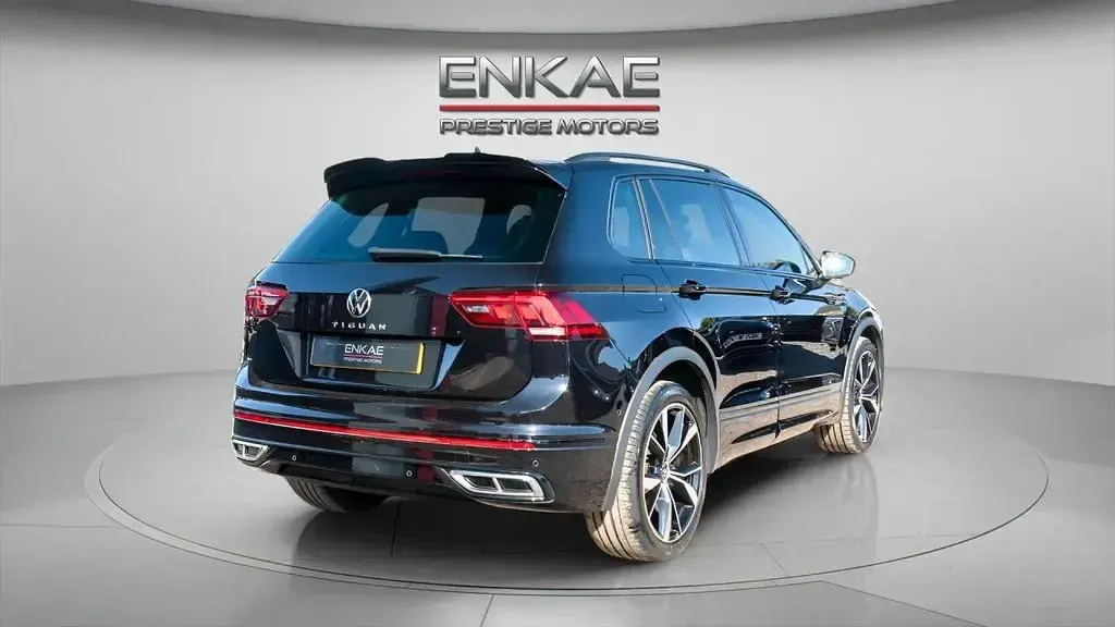 Used VW Tiguan R-line 150 HP (110 kW) 2023 Black SUV