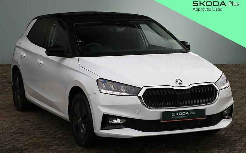 Used Skoda Fabia Design Edition 116 HP (85 kW) 2025 Moon white metallic black magic pearl effect Hatchback