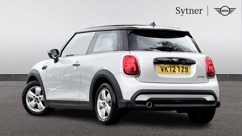 Used Mini Cooper Classic 134 HP (98 kW) 2022 Silver Hatchback