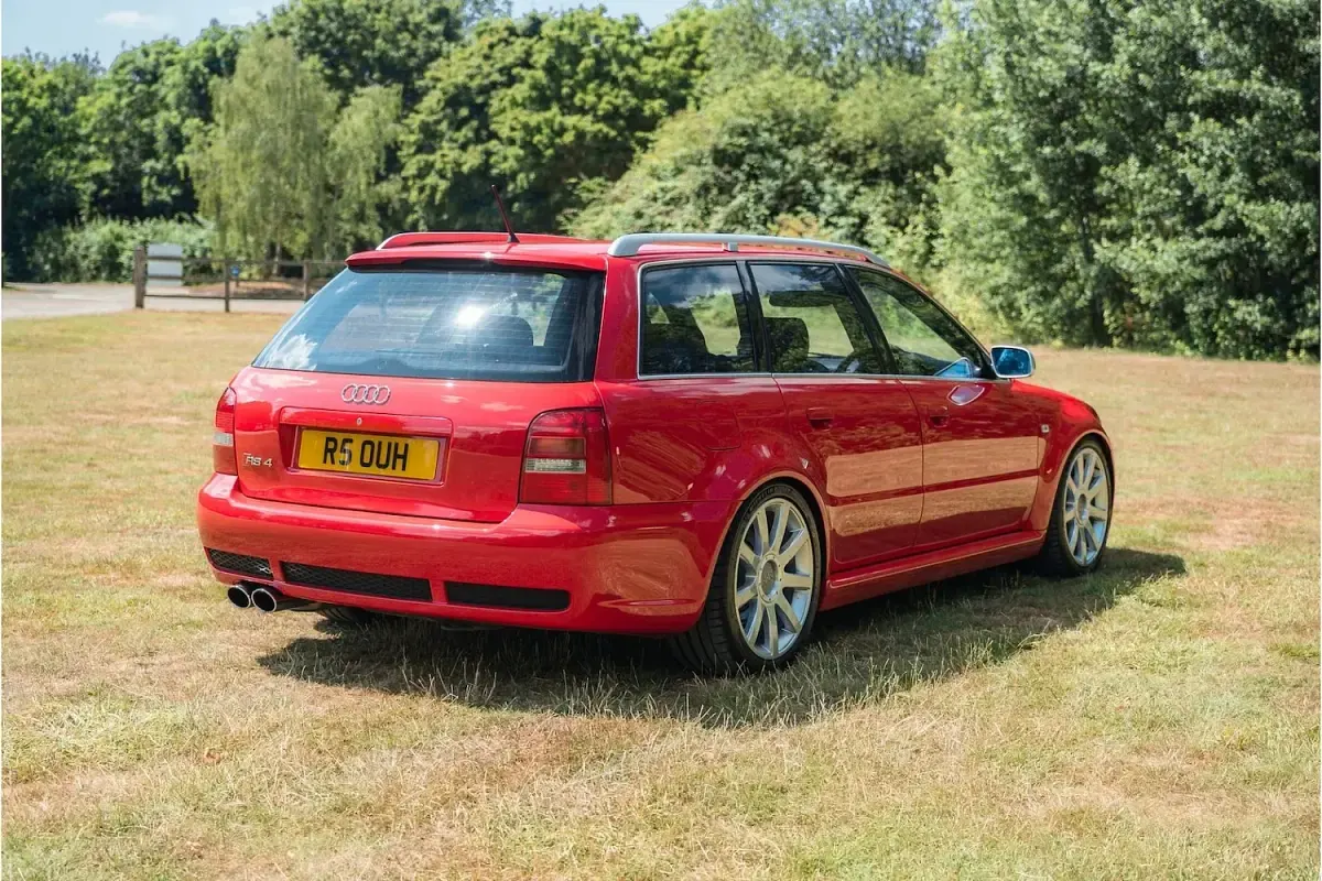 Used Audi RS4 2000 Red Estate
