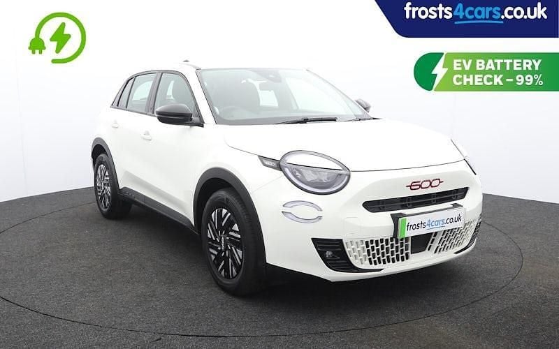 Usado Fiat 600E Red 114 kW (156 CV) 2024 Utilitario
