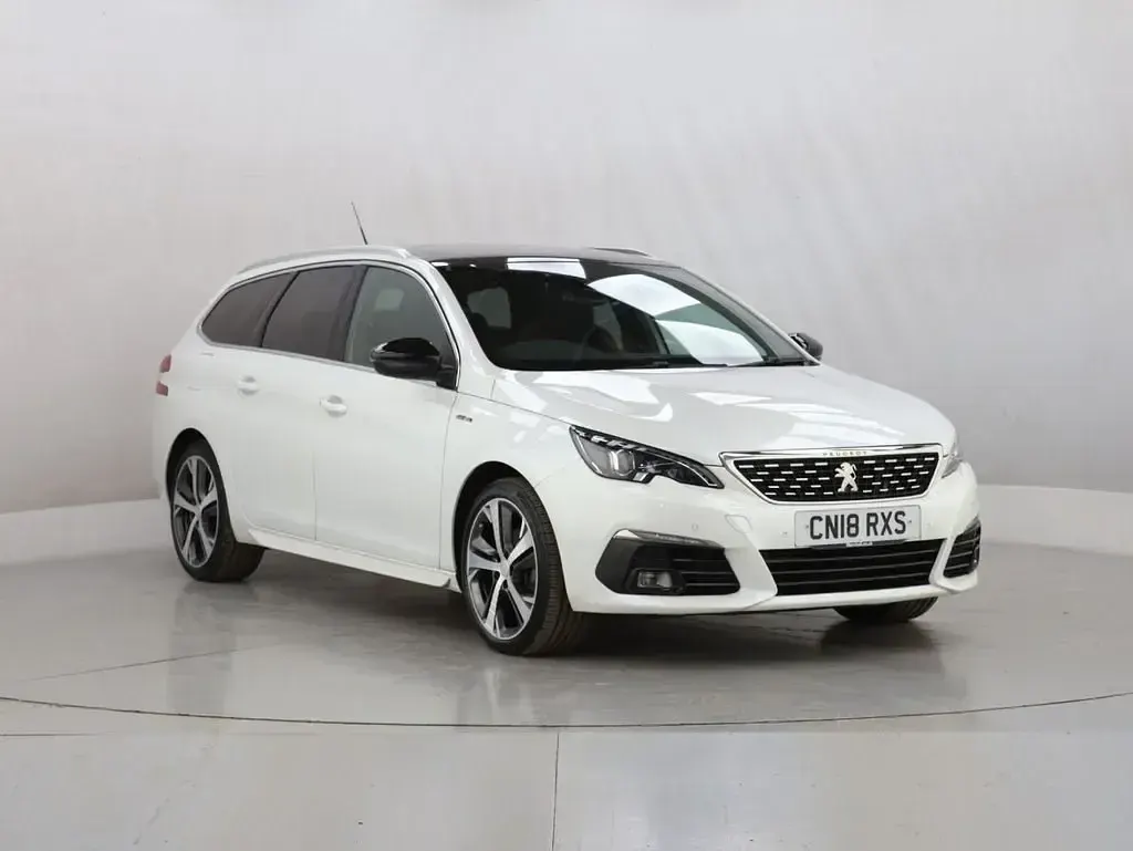 Usado Peugeot 308 GT-line 130 HP (95 kW) 2018 Branco Carrinha