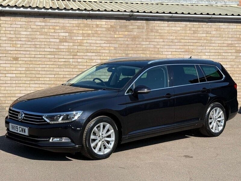 Black Used 2019 VW Passat Business Estate | £12,595 (Good price) - Image 1/3
