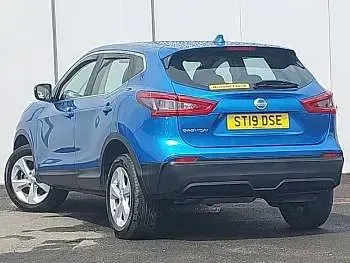 Used Nissan Qashqai Acenta Premium 115 HP (84 kW) 2019 Blue SUV