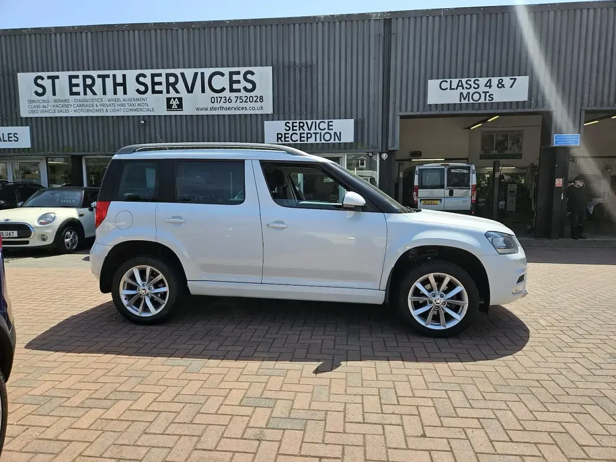 Used Skoda Yeti SE 2014 White SUV