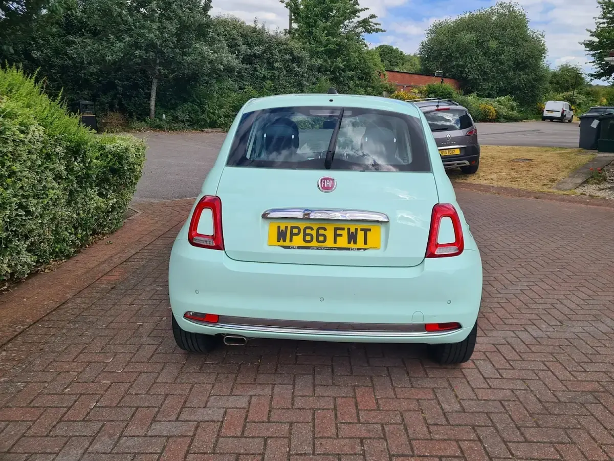 Used Fiat 500 Lounge 69 HP (50 kW) 2016 Green Hatchback