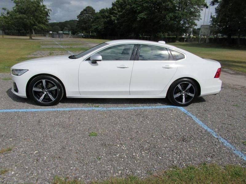 Used Volvo S90 R-Design 2019 White Sedan